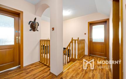 Na predaj 6-izbový rodinný dom s krásnou záhradou v Šamoríne