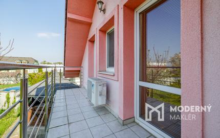 Na predaj 6-izbový rodinný dom s krásnou záhradou v Šamoríne