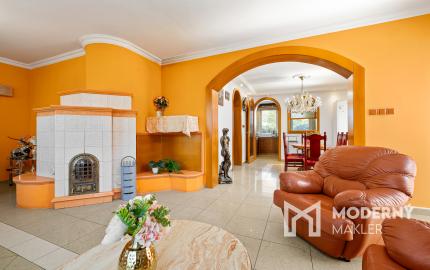 Na predaj 6-izbový rodinný dom s krásnou záhradou v Šamoríne