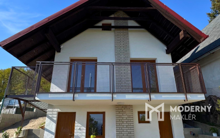 Na predaj chata s panoramatickým výhľadom na Bratislavu