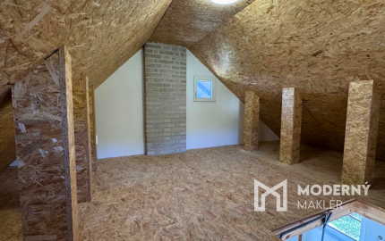 Na predaj chata s panoramatickým výhľadom na Bratislavu