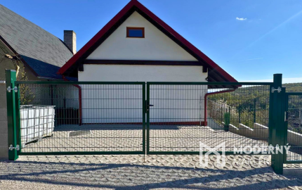 Na predaj chata s panoramatickým výhľadom na Bratislavu