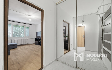 Na predaj kompletne zariadený 1-izbový byt v Bratislave - Dlhé Diely