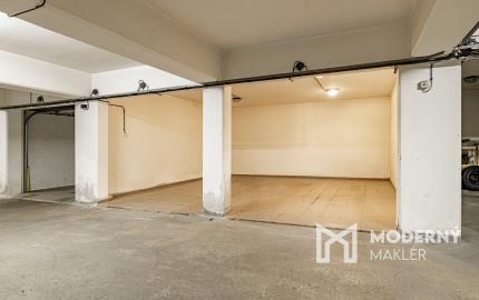 Na prenájom priestranný 5-izbový mezonet v Starom Meste