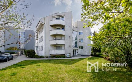 Na prenájom priestranný 5-izbový mezonet v Starom Meste