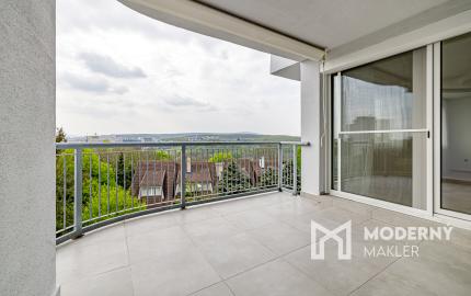 Na prenájom priestranný 5-izbový mezonet v Starom Meste