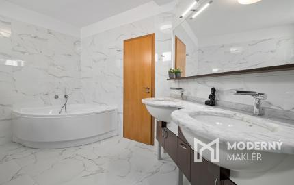 Na prenájom priestranný 5-izbový mezonet v Starom Meste