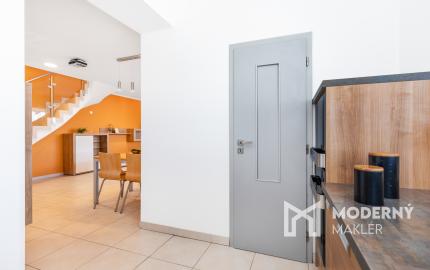 Na predaj 3-izbový mezonet s parkovaním - Dunajská Lužná