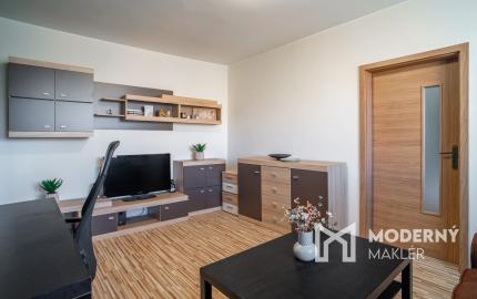 Na prenájom vkusný 2-izbový byt v príjemnej časti Dúbravky