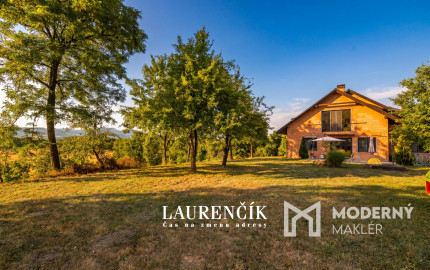 NA PREDAJ | RODINNÝ DOM S VÝHĽADOM NA VRŠATEC - ILAVA, KLOBUŠICE