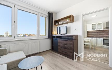 Na prenájom 1-izbový byt s loggiou v centre Senca