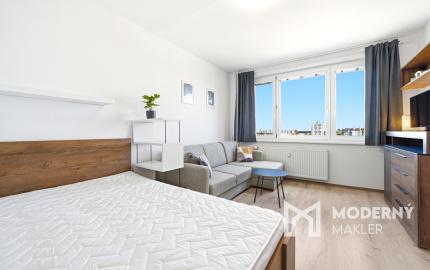 Na prenájom 1-izbový byt s loggiou v centre Senca