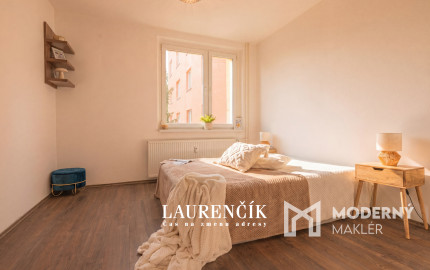 NA PREDAJ | PRIESTRANNÝ  3 -IZBOVÝ BYT NA SIHOTI V TRENČÍNE