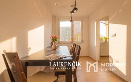 NA PREDAJ | PRIESTRANNÝ  3 -IZBOVÝ BYT NA SIHOTI V TRENČÍNE