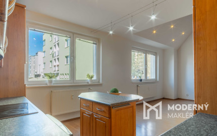 Na predaj veľkorysý 2-izbový byt v Poprade
