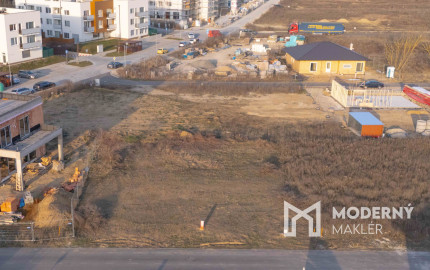 Na predaj pozemok v Ivanke pri Dunaji