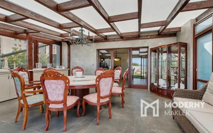 Na predaj 4-izbový penthouse so zimnou záhradou v Šamoríne