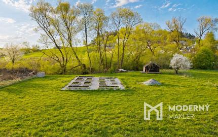 Na predaj pozemok v perspektívnej lokalite Dolného Kalníka