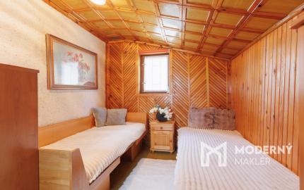 Na predaj chatka s celoročným bývaním v Považskom Chlmci