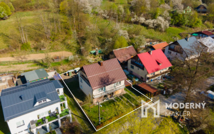 Na predaj priestranný 6-izbový rodinný dom v Oščadnici