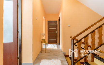 Na predaj priestranný 6-izbový rodinný dom v Oščadnici