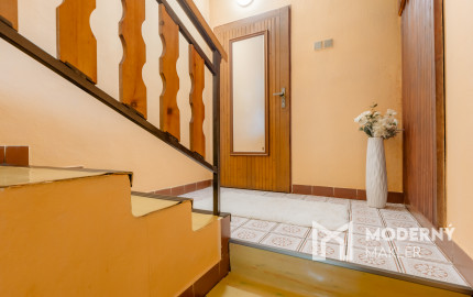 Na predaj priestranný 6-izbový rodinný dom v Oščadnici