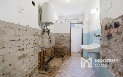 Na predaj rodinný dom vhodný na rekonštrukciu v Stupave