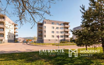 NA PREDAJ | 2 - IZBOVÝ BYT V NOVOSTAVBE S PARKOVACÍM MIESTOM, TRENČIANSKE STANKOVCE