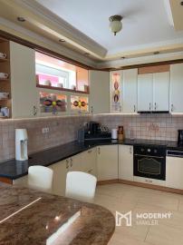 Na predaj 4-izbový penthouse so zimnou záhradou v Šamoríne