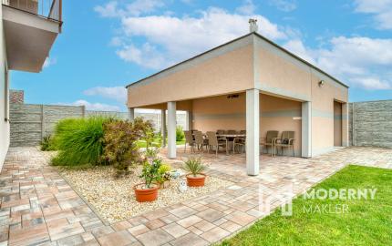 Na predaj rodinný dom s investičným potenciálom v Kostolišti