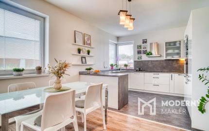 Na predaj rodinný dom s investičným potenciálom v Kostolišti