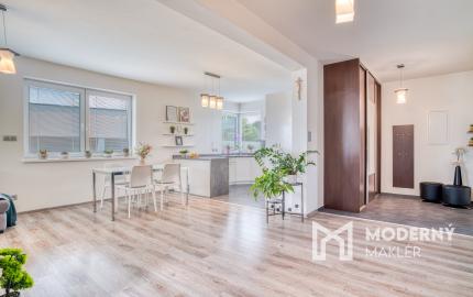 Na predaj rodinný dom s investičným potenciálom v Kostolišti