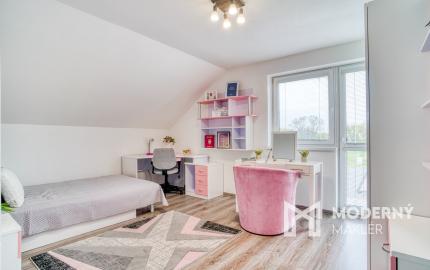 Na predaj rodinný dom s investičným potenciálom v Kostolišti