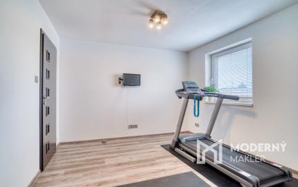 Na predaj rodinný dom s investičným potenciálom v Kostolišti