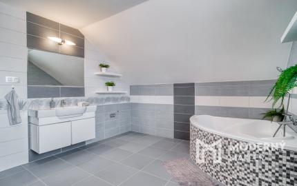 Na predaj rodinný dom s investičným potenciálom v Kostolišti