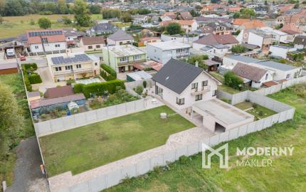 Na predaj rodinný dom s investičným potenciálom v Kostolišti