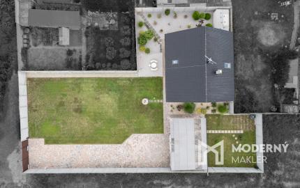 Na predaj rodinný dom s investičným potenciálom v Kostolišti