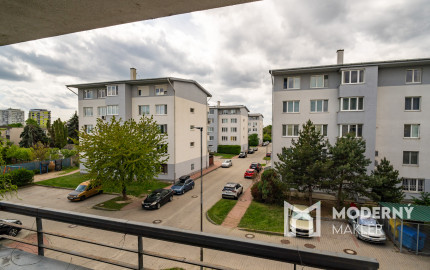 Na predaj čiastočne zariadený 3-izbový byt vo Vrakuni