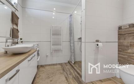 Na predaj štýlový rodinný dom s krásnou záhradou v obci Oľdza