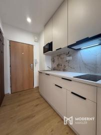 Na prenájom zariadená garsónka v centre Trenčína