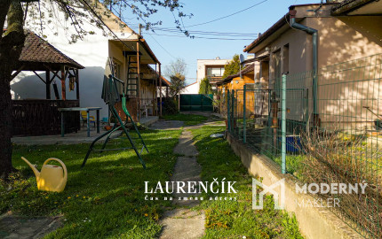 NA PREDAJ | INVESTIČNÝ STAVEBNÝ POZEMOK | TRENČÍN - BISKUPICE