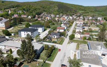Na predaj čiastočne zariadený dom v obci Horné Otrokovce