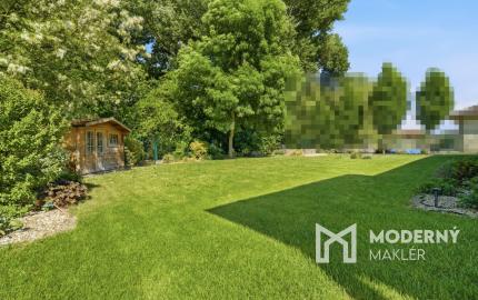 Na predaj stavebný pozemok s jedinečnou atmosférou prírody v Kvetoslavove