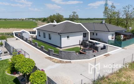 Na predaj rodinný dom s krásnou záhradou v obci Hrubý Šúr