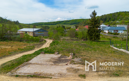 Na predaj veľkorysý, slnečný pozemok v obci Ortuťová