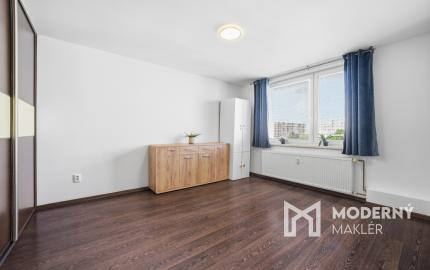 Na predaj 3-izbový byt s loggiou v centre Malaciek