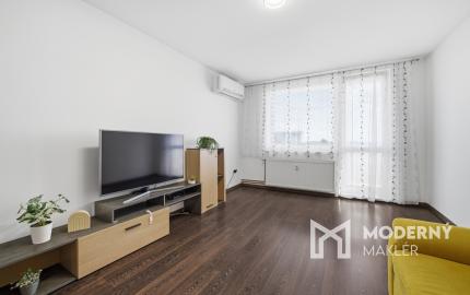 Na predaj 3-izbový byt s loggiou v centre Malaciek