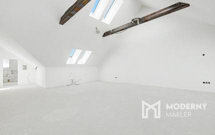 Na predaj výnimočný 2-izbový podkrovný byt v centre Žiliny