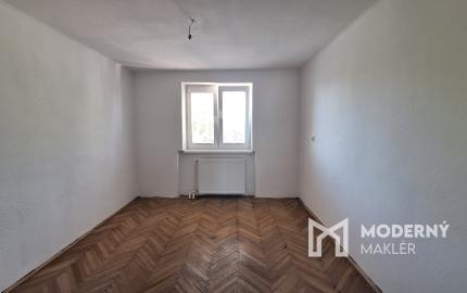 Na predaj rodinný dom s rozľahlým pozemkom v Bánovciach nad Bebravou