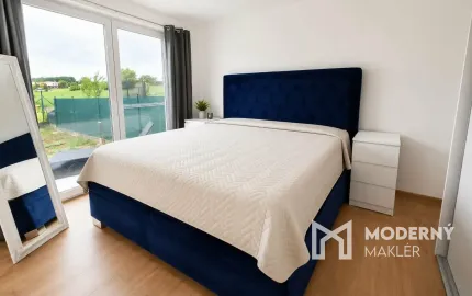 Na predaj zariadený rodinný dom s terasou – Dvorec, časť Sliezska Osada